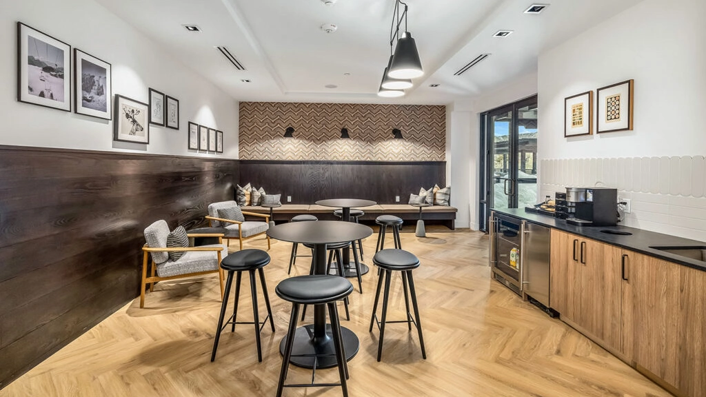 Café & Coffee Bar